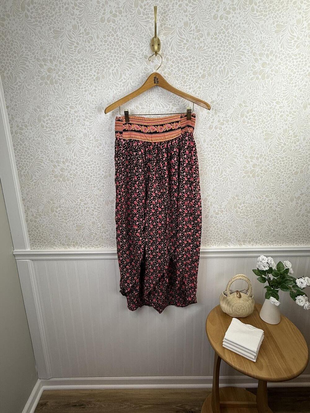 Anthropologie Pink and Black Sargasso Split-Hem Wide-Leg Pants - Size - Small